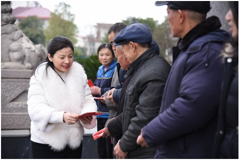 走訪慰問貧困戶 春節(jié)關(guān)懷暖人心